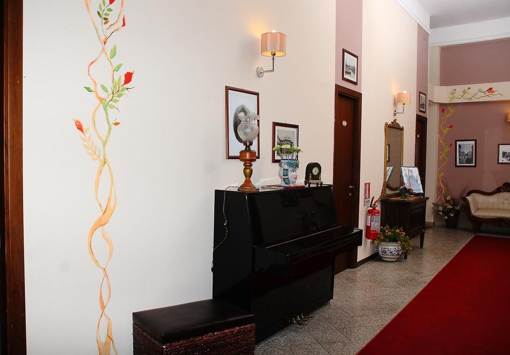 La Collegiata Guest House Катания Екстериор снимка