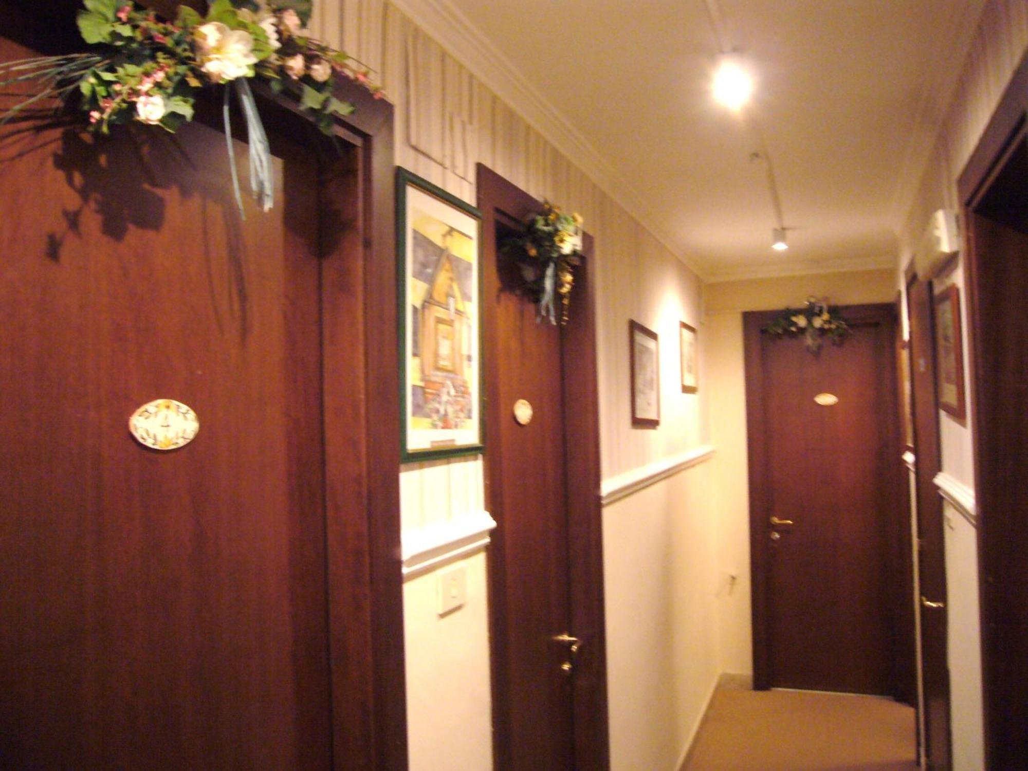 La Collegiata Guest House Катания Екстериор снимка