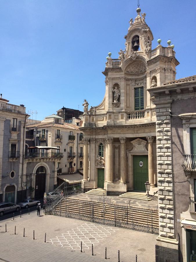 La Collegiata Guest House Катания Екстериор снимка