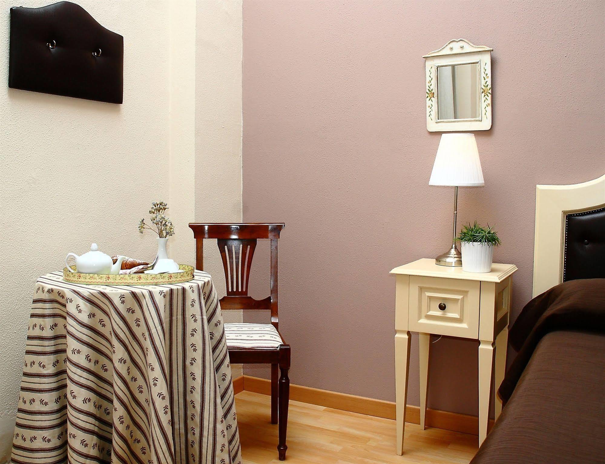 La Collegiata Guest House Катания Екстериор снимка