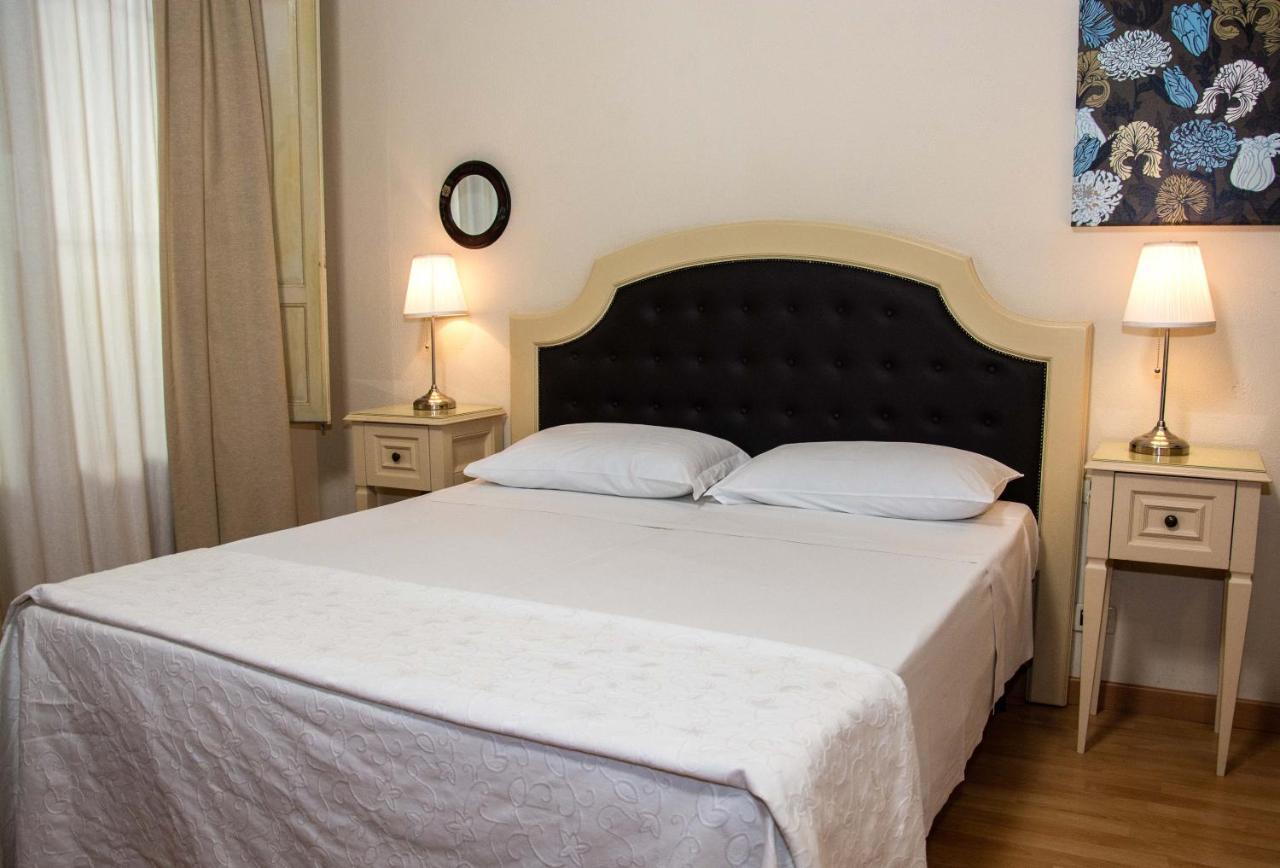 La Collegiata Guest House Катания Екстериор снимка
